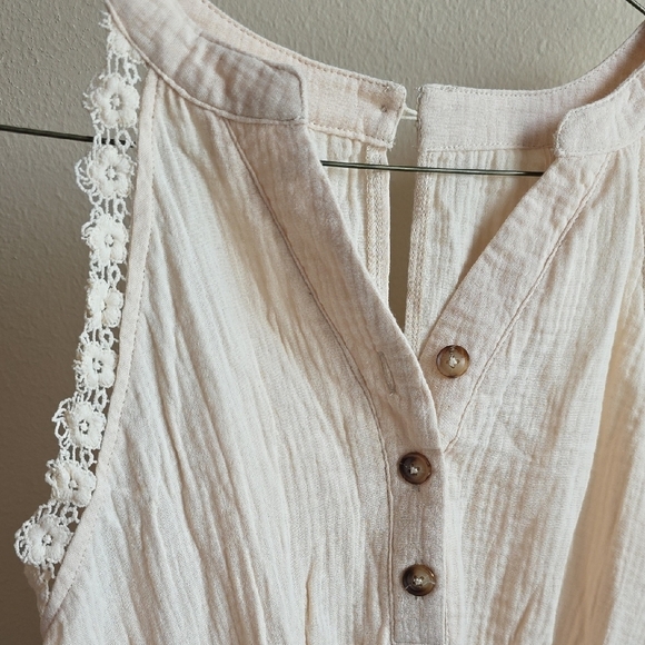 Cupshe Scalloped Lace Cream Buttoned Romper Or Swim Cover Up - Picture 2 of 4